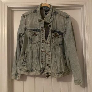 Vintage light wash denim jacket from GAP Denim size XL